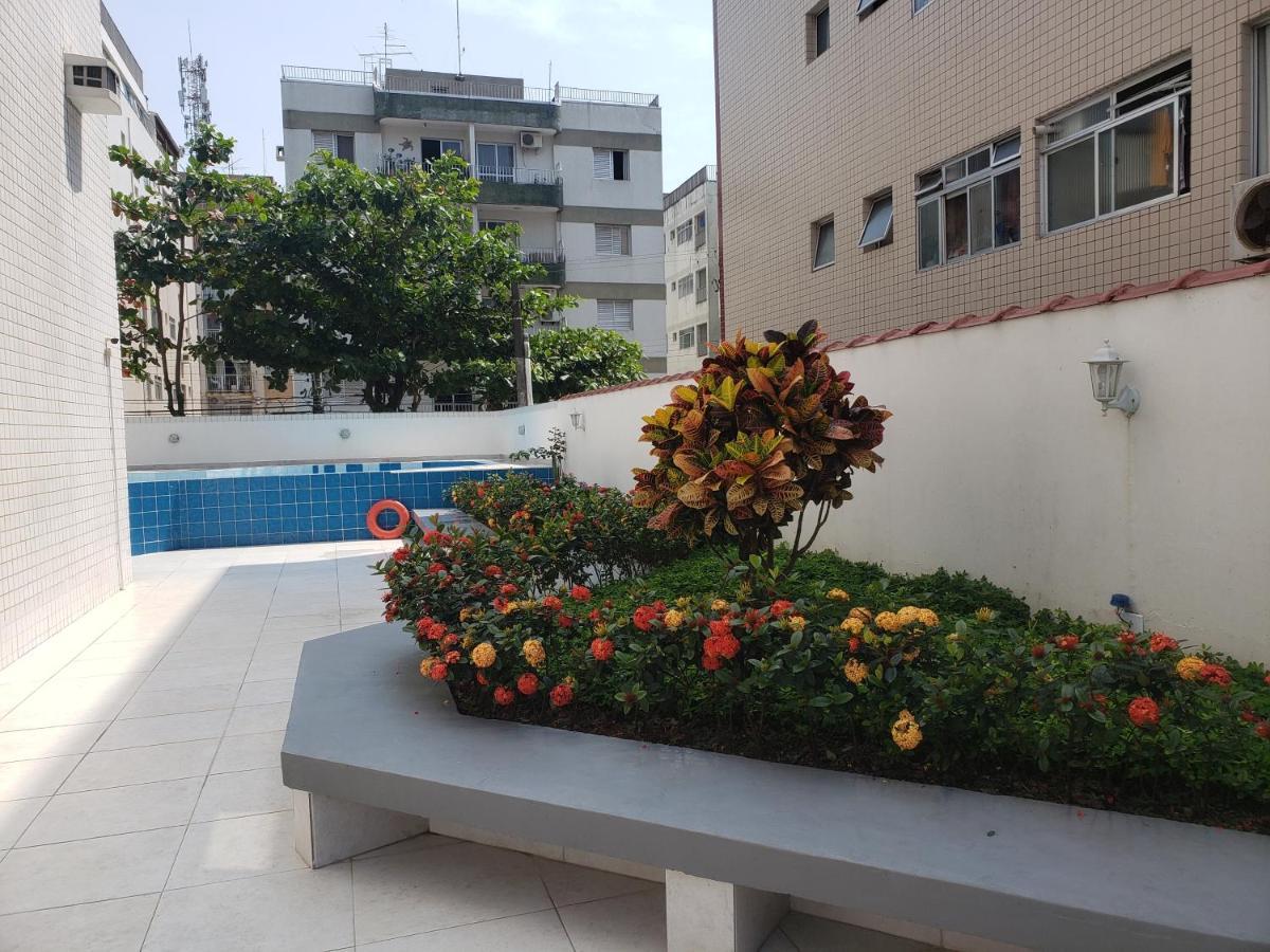 Apartamento Familiar Em Asturias Guarujá Exteriör bild